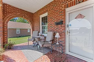 84 Saluda St, Ninety Six, SC 29666 - Photo 2