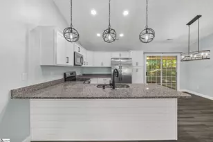 210 Abigail Ln, Greer, SC 29651 - Photo 8