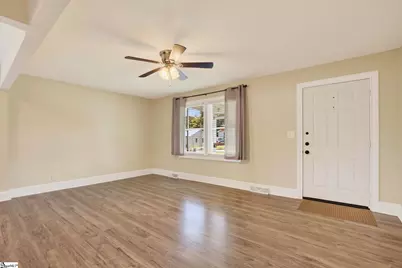 108 Mountain View Avenue, Greer, SC 29650 - Photo 8