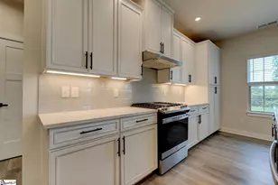 6059 Ives Ave, Spartanburg, SC 29307 - Photo 16