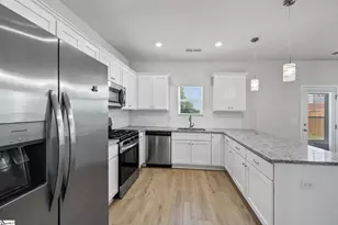 12023 Lansbury Dr, Inman, SC 29349 - Photo 10
