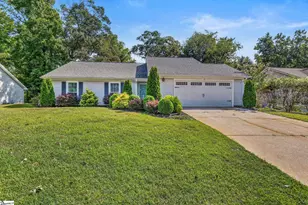 13 Chinaberry Ln, Simpsonville, SC 29680 - Photo 1