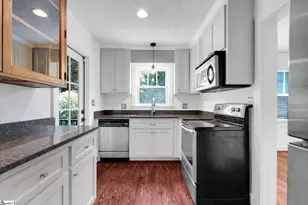 108 Paris View Dr, Greenville, SC 29609 - Photo 2