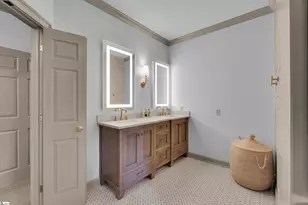 400 W Faris Rd, Greenville, SC 29605 - Photo 18