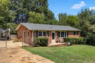 103 Sharon Dr, Greenville, SC 29617 - Photo 2