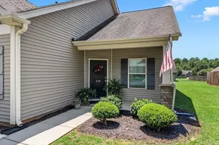 278 E Pyrenees Dr, Lyman, SC 29365 - Photo 4