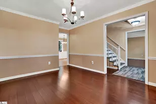 215 E Shefford St, Greer, SC 29650 - Photo 6