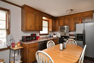 223 Redwood Dr, Easley, SC 29642 - Photo 8