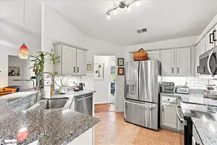 21 Affirmed Ct, Greenville, SC 29617 - Photo 10