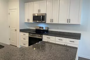 705 W Parker Rd, Greenville, SC 29611 - Photo 6