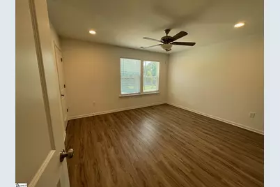 705 W Parker Road, Greenville, SC 29611 - Photo 12