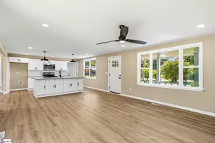 1310 Lakewood Ln, Anderson, SC 29625 - Photo 10