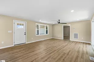 1310 Lakewood Ln, Anderson, SC 29625 - Photo 12