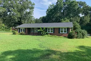 200 Windsor Dr, Laurens, SC 29360 - Photo 1