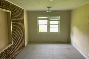 200 Windsor Dr, Laurens, SC 29360 - Photo 6