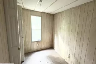 584 Leontine Mack Rd, Saluda, SC 29138 - Photo 6