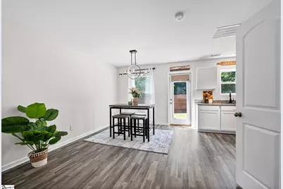 301 Long Grove Lane, Greer, SC 29650 - Photo 6