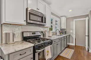 135 Buist Ave, Greenville, SC 29609 - Photo 18