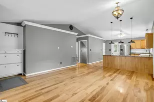 118 Dixie Ave, Greenville, SC 29607 - Photo 8