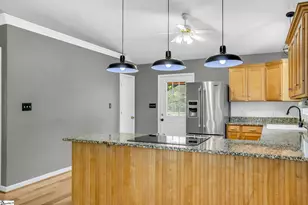 118 Dixie Ave, Greenville, SC 29607 - Photo 14
