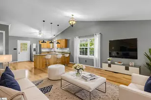 118 Dixie Ave, Greenville, SC 29607 - Photo 8