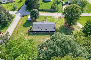 95 S Manley Dr, Taylors, SC 29687 - Photo 24