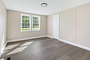 95 S Manley Dr, Taylors, SC 29687 - Photo 16