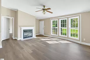 95 S Manley Dr, Taylors, SC 29687 - Photo 2