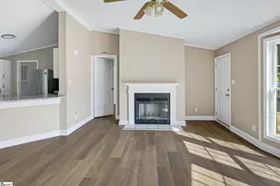 95 S Manley Dr, Taylors, SC 29687 - Photo 4