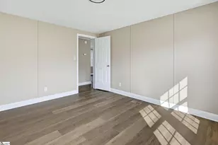 95 S Manley Dr, Taylors, SC 29687 - Photo 18