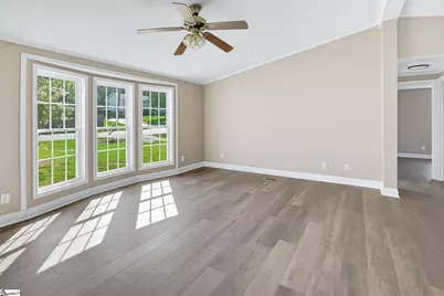 95 S Manley Drive, Taylors, SC 29687 - Photo 10
