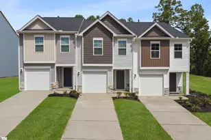 1421 Chesapeake Ln, Spartanburg, SC 29303 - Photo 1