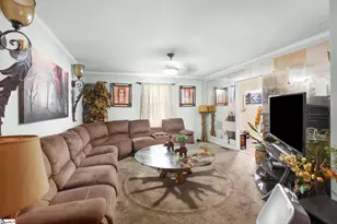38 3rd Ave, Greenville, SC 29611 - Photo 14