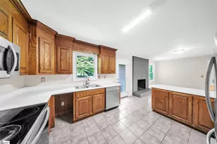 8 Pueblo Dr, Greenville, SC 29617 - Photo 12