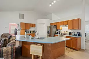 445 Cangleglow Dr, Boiling Springs, SC 29316 - Photo 8