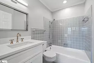 219 Fairview Dr, Greenville, SC 29609 - Photo 14