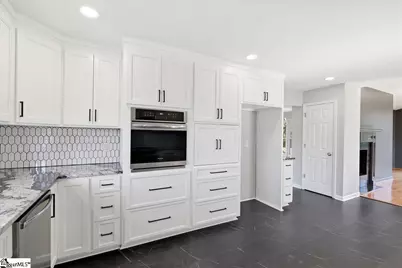 219 Fairview Drive, Greenville, SC 29609 - Photo 8
