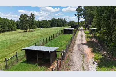 1425 S Harper Street, Laurens, SC 29360 - Photo 10