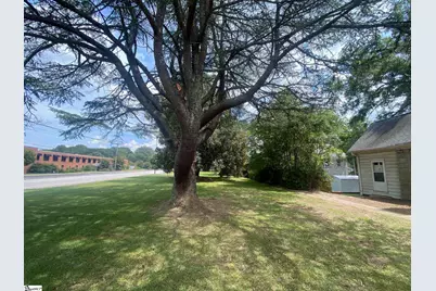 413 W Farley Avenue, Laurens, SC 29360 - Photo 32