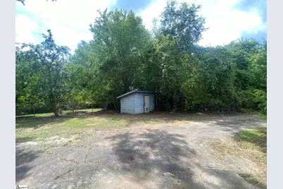 413 W Farley Avenue, Laurens, SC 29360 - Photo 48