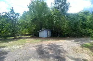 413 W Farley Ave, Laurens, SC 29360 - Photo 48