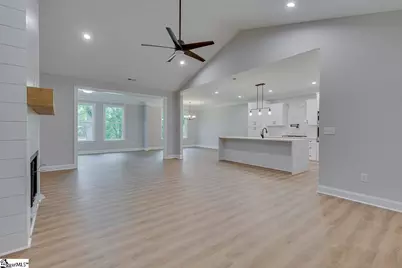 513 Quail Hollow Road, Anderson, SC 29621 - Photo 8