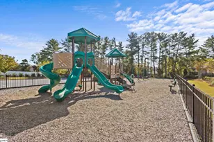 304 Snow Quilt Ct, Greenville, SC 29605 - Photo 4