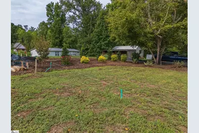 105 S Silver Lake Drive, Taylors, SC 29687 - Photo 4