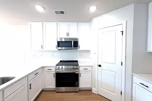 1293 N Hwy 101, Greer, SC 29651 - Photo 10