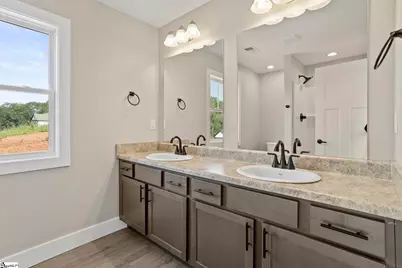 631 Skyline Drive, Campobello, SC 29322 - Photo 2