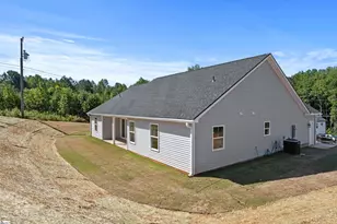 631 Skyline Dr, Campobello, SC 29322 - Photo 22