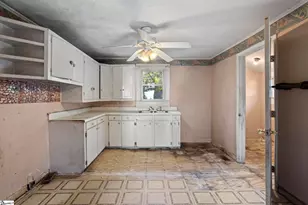 219 Heatherly Dr, Greenville, SC 29611 - Photo 18
