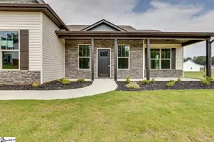 202 Old Glory Ct, Pickens, SC 29671 - Photo 4