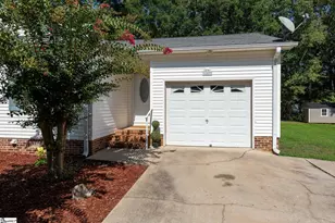 109 E St, Williamston, SC 29697 - Photo 4